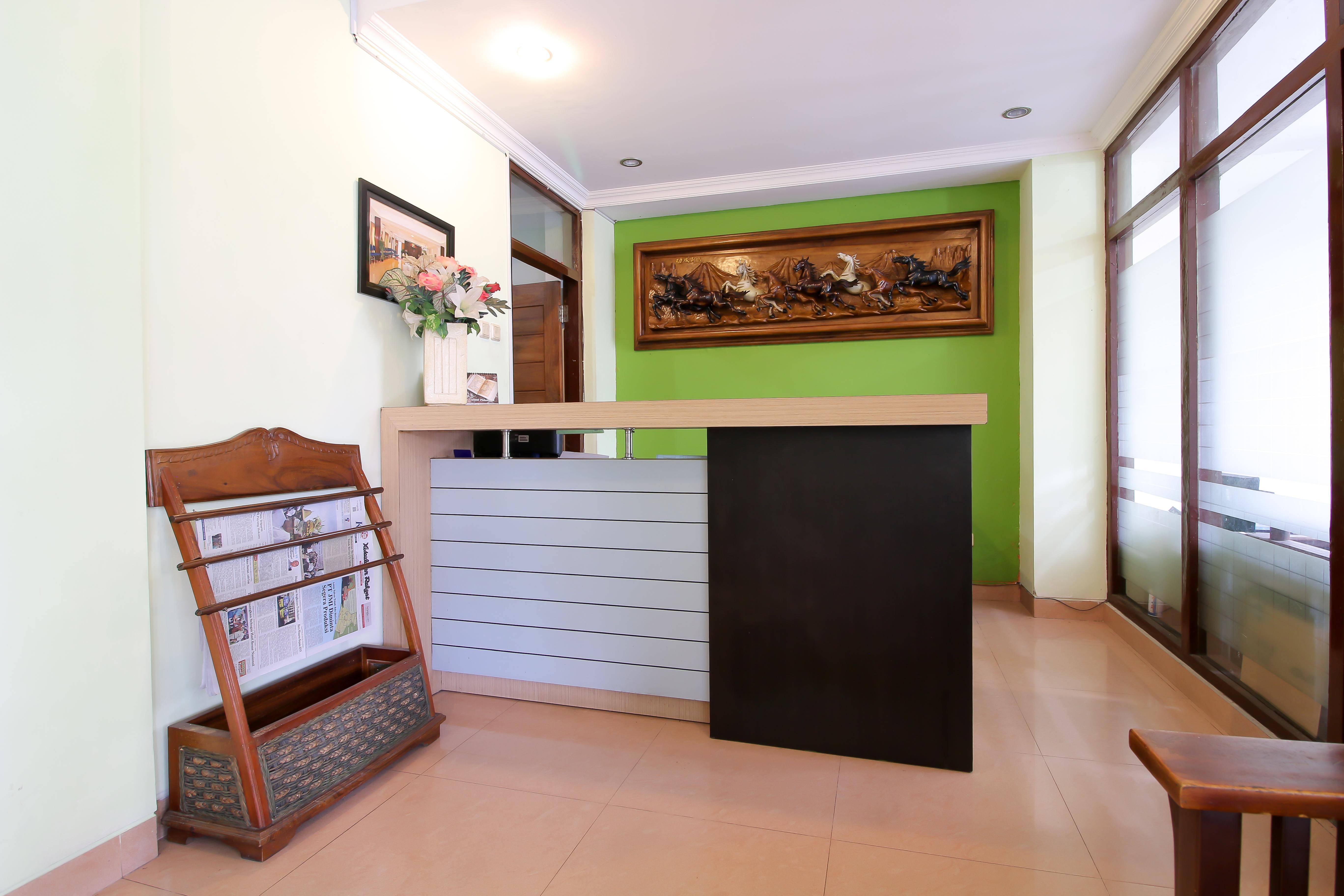 Reddoorz Plus @ Taman Siswa 2 Джокякарта Екстериор снимка