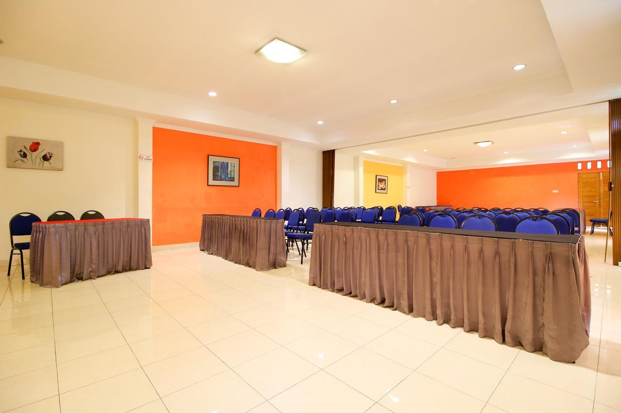 Reddoorz Plus @ Taman Siswa 2 Джокякарта Екстериор снимка