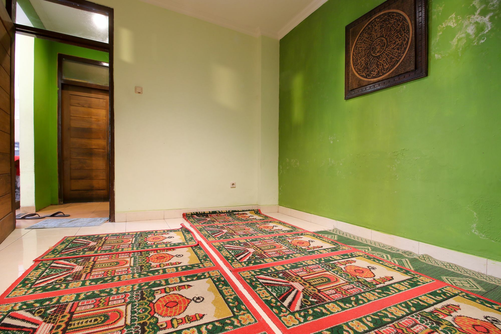 Reddoorz Plus @ Taman Siswa 2 Джокякарта Екстериор снимка